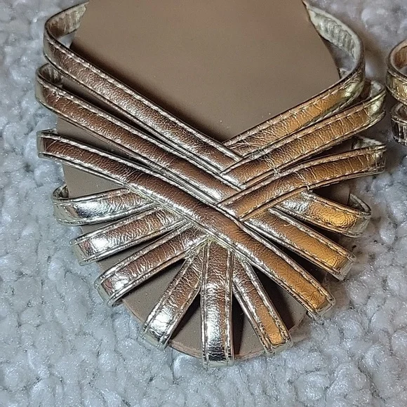 STEVE MADDEN TANE Gold Flats/sandals Size 9.5 - Picture 11 of 17